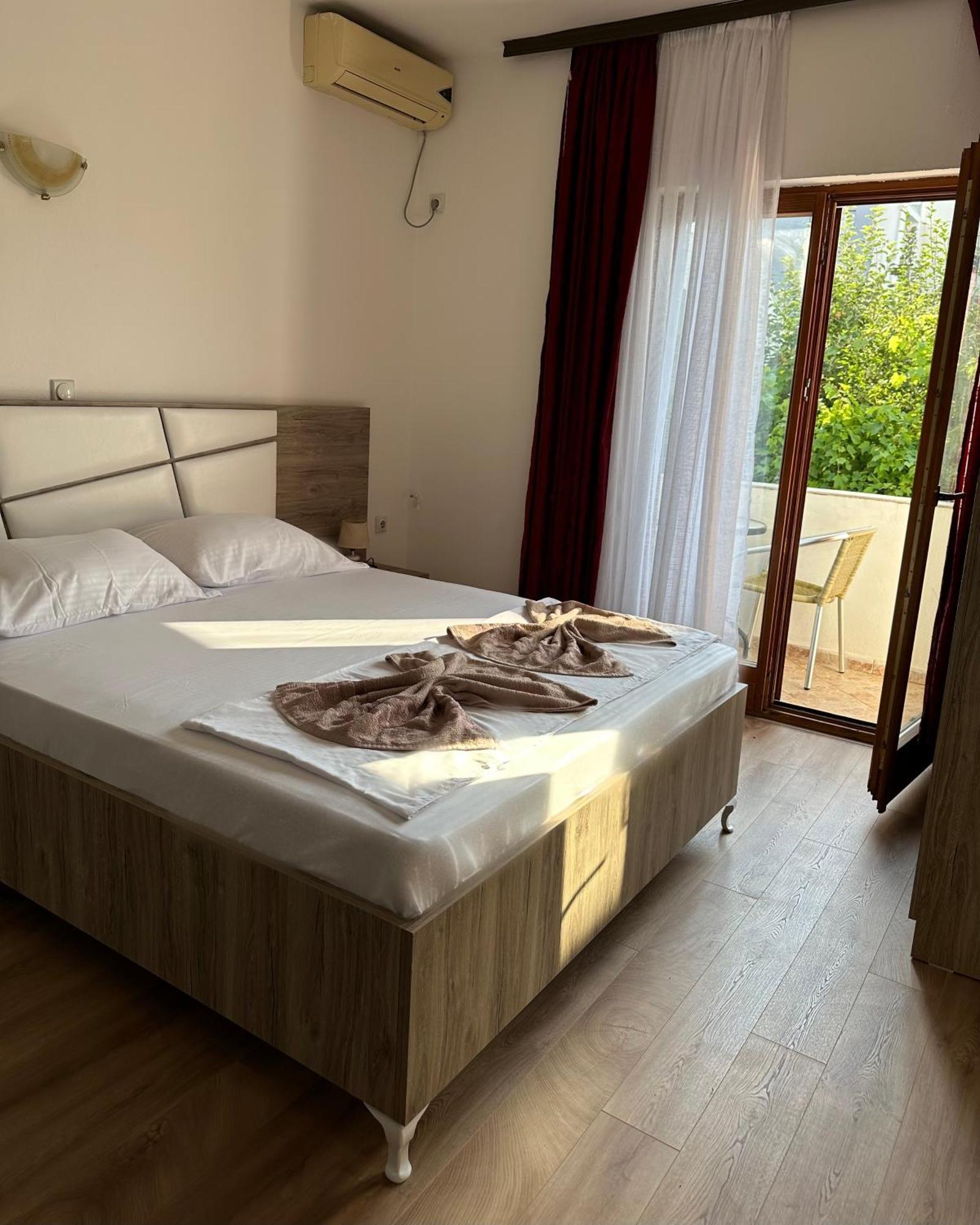 Rooms Ajllin Ulcinj Luaran gambar